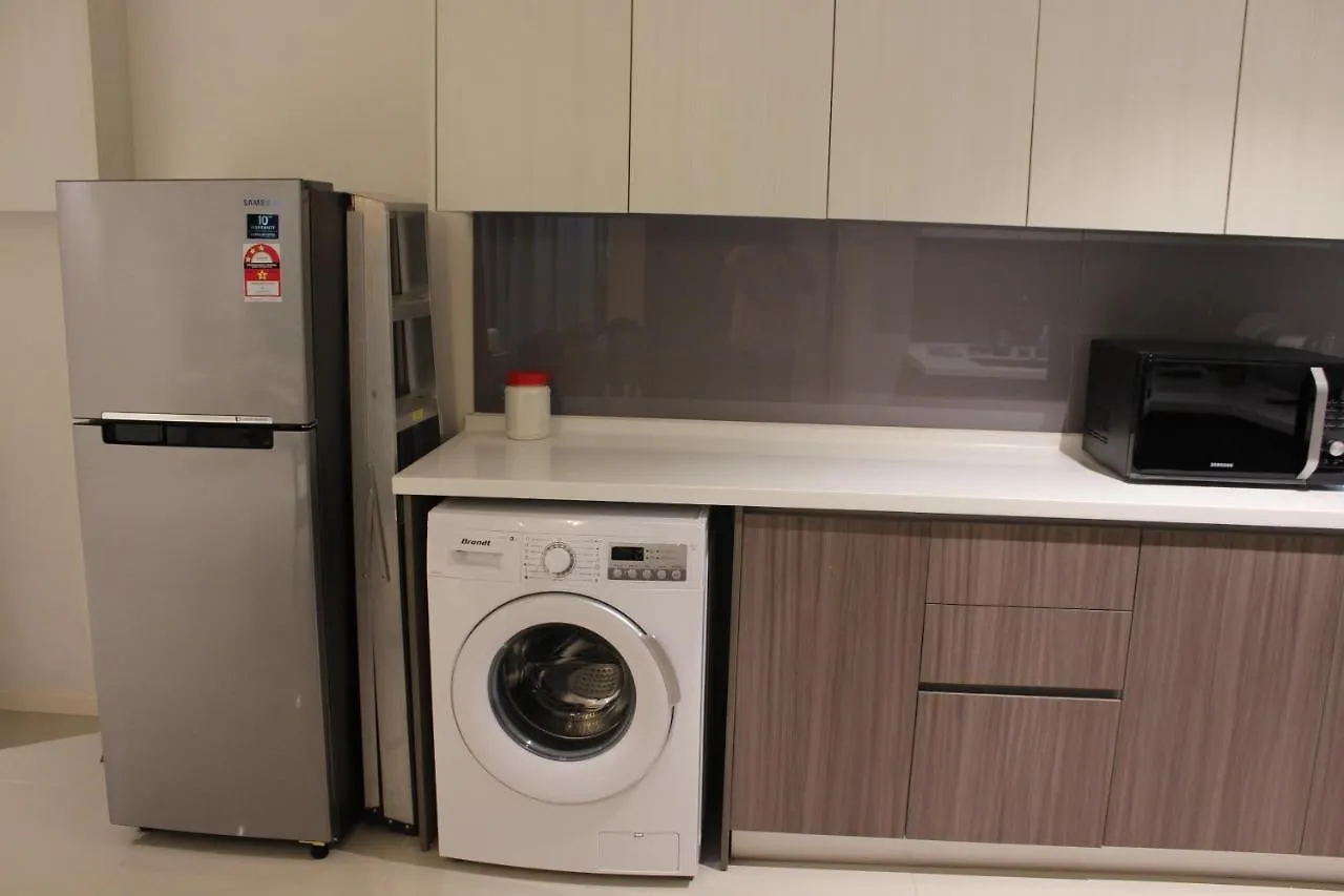 Sausana Suites D'Homestay04 Johor Bahru Apartment